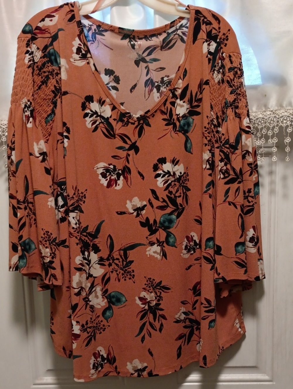 EVRI Rust Floral V-Neck Tunic with Teal and Cream Accents